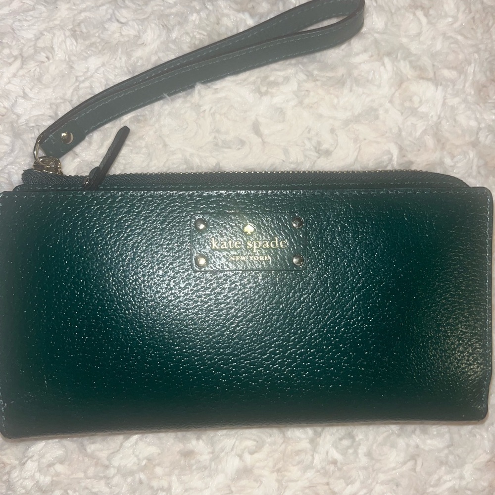 Like New Hunter Green Continental Kate Spade Wallet
